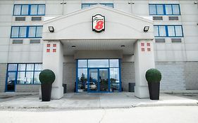 Super 8 By Wyndham Mississauga